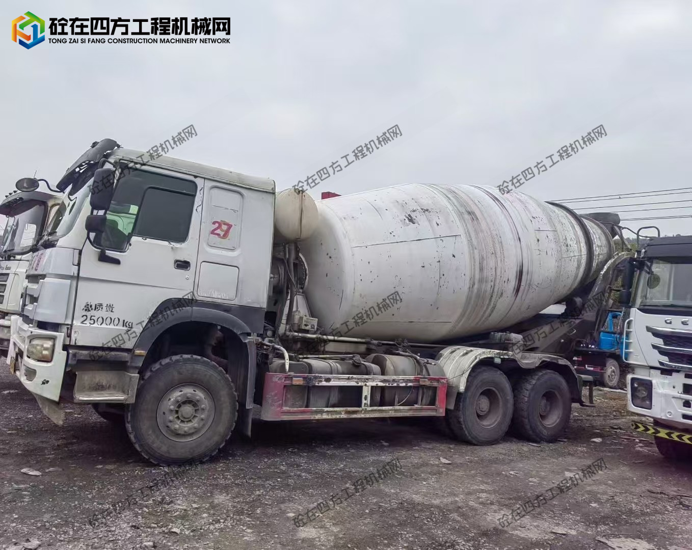 https://images.tongzsf.com/tong/truck_machine/20251222/16948e3c135a2d.jpg
