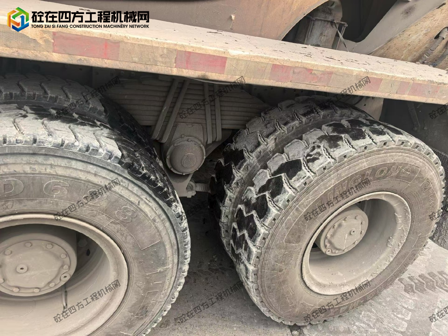 https://images.tongzsf.com/tong/truck_machine/20251222/169490d53eb3ce.jpg