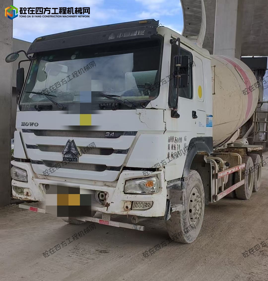 https://images.tongzsf.com/tong/truck_machine/20251223/1694a12250b8ce.jpg