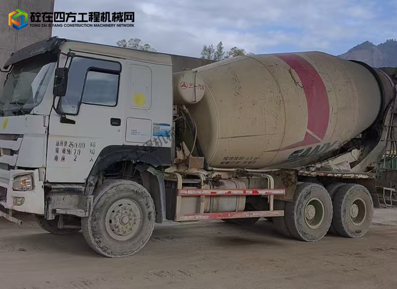 https://images.tongzsf.com/tong/truck_machine/20251223/1694a122fbefd5.jpg