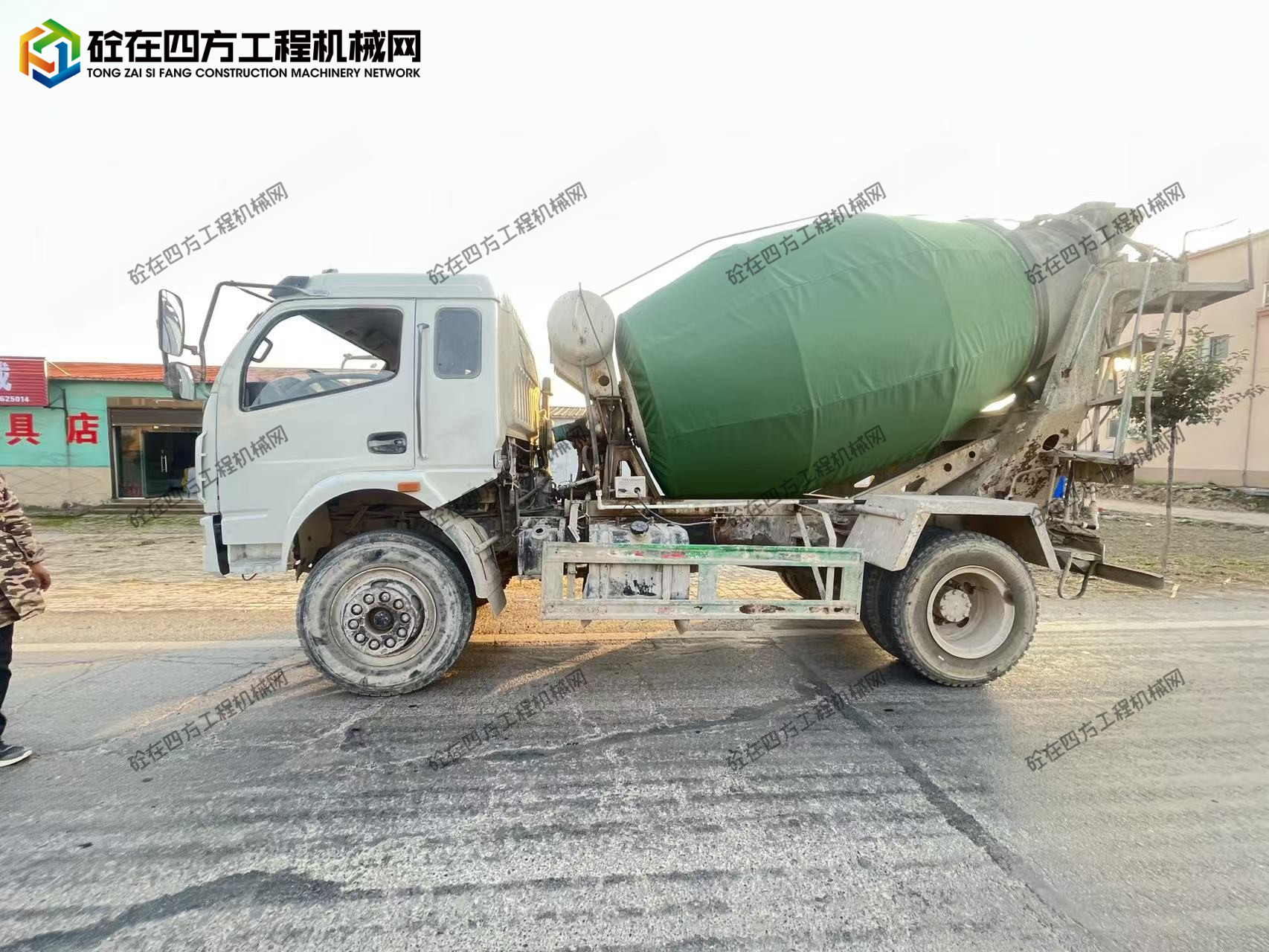https://images.tongzsf.com/tong/truck_machine/20251224/1694b528cb2d9d.jpg