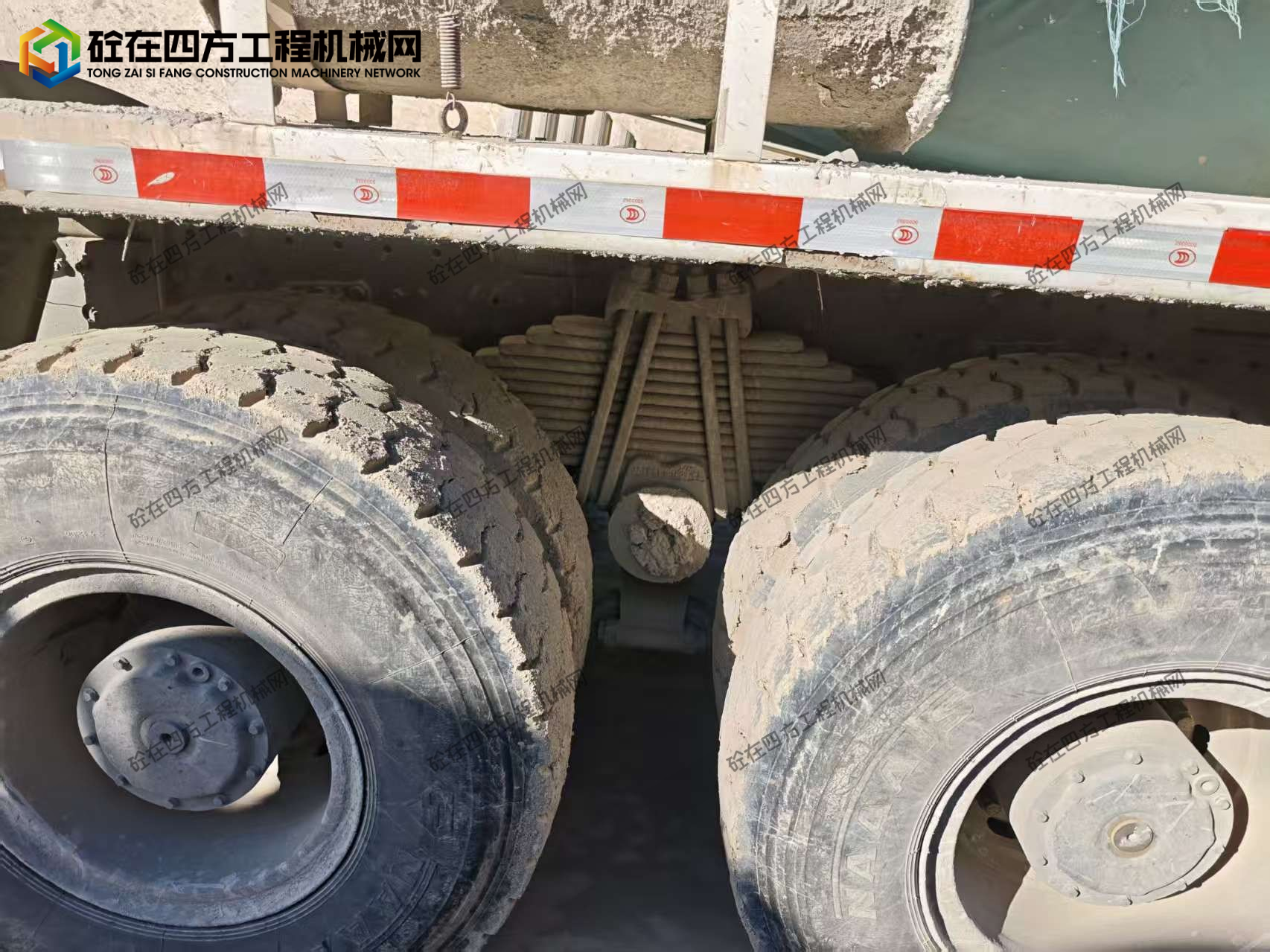 https://images.tongzsf.com/tong/truck_machine/20251225/1694cdb1467738.jpg