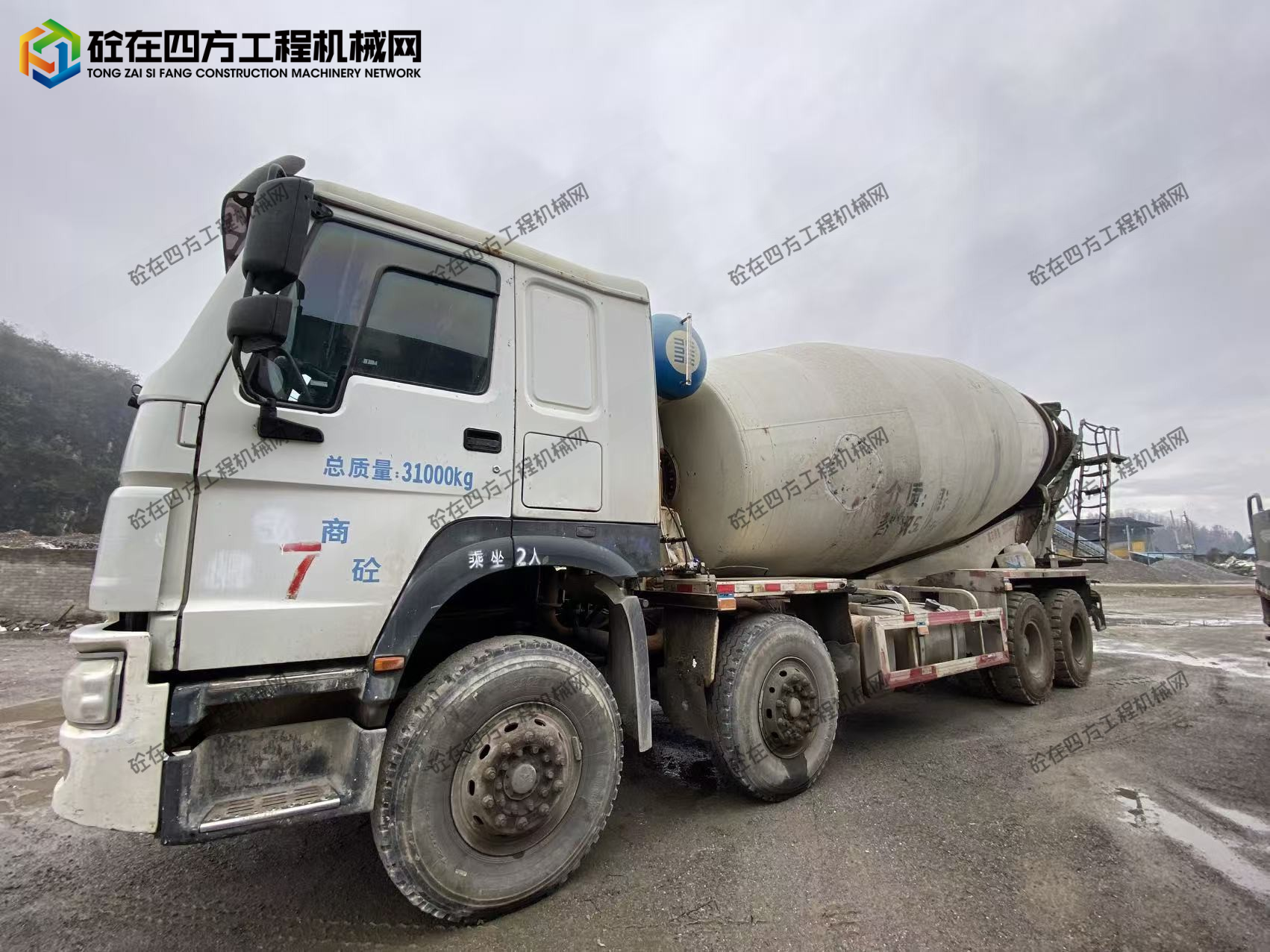 https://images.tongzsf.com/tong/truck_machine/20251225/1694cec0cf3bd5.jpg