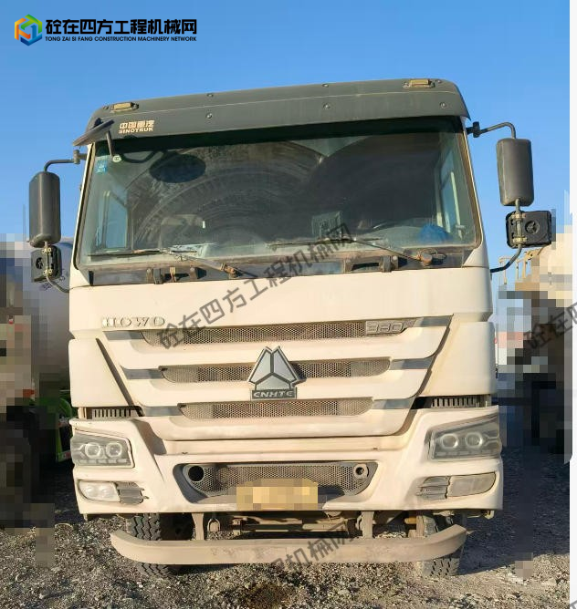 https://images.tongzsf.com/tong/truck_machine/20260128/169797aac37e07.jpg