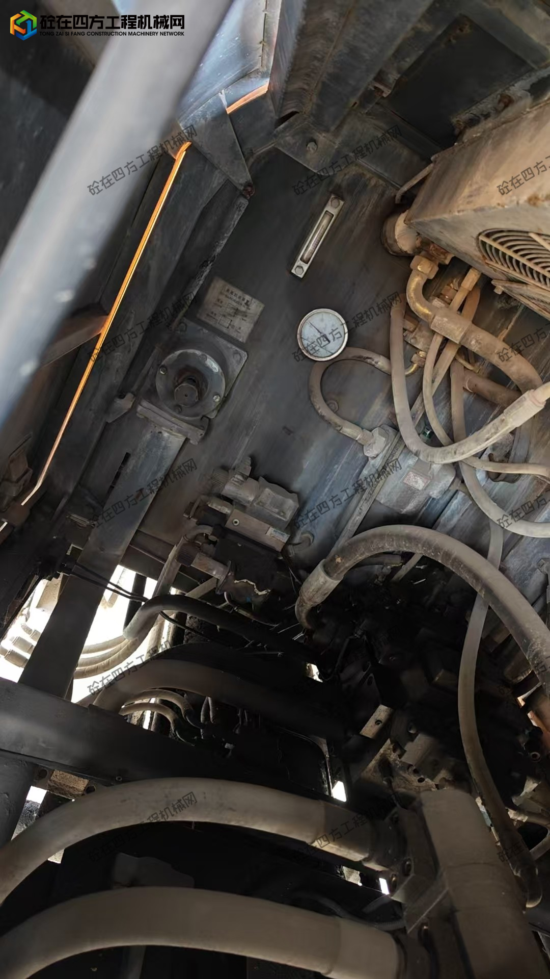 https://images.tongzsf.com/tong/truck_machine/20260322/169bf79b114d26.jpg