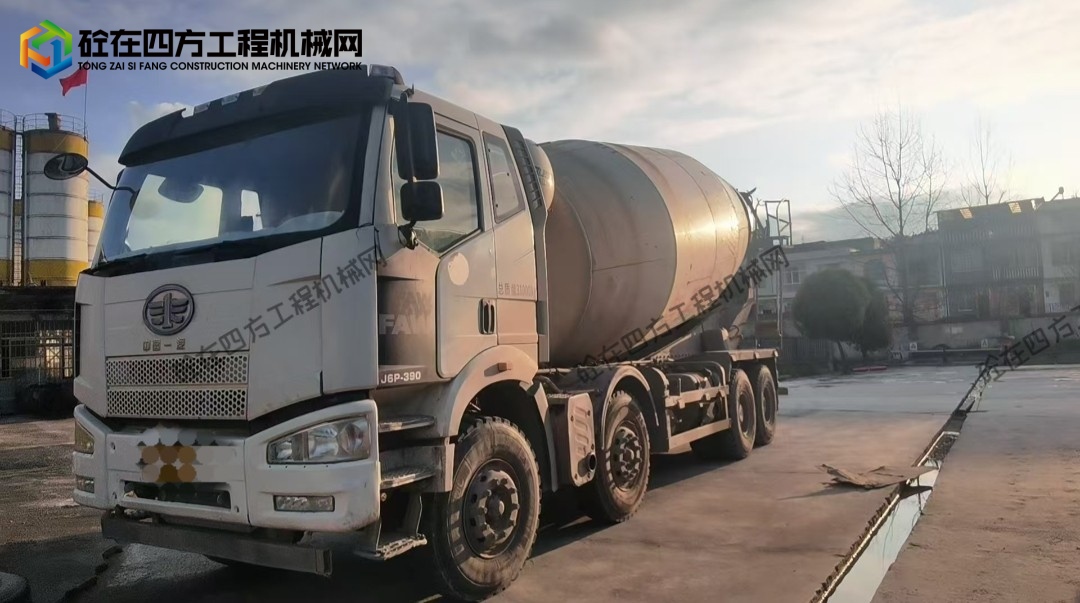 https://images.tongzsf.com/tong/truck_machine/20260401/169cc73b45a995.jpg