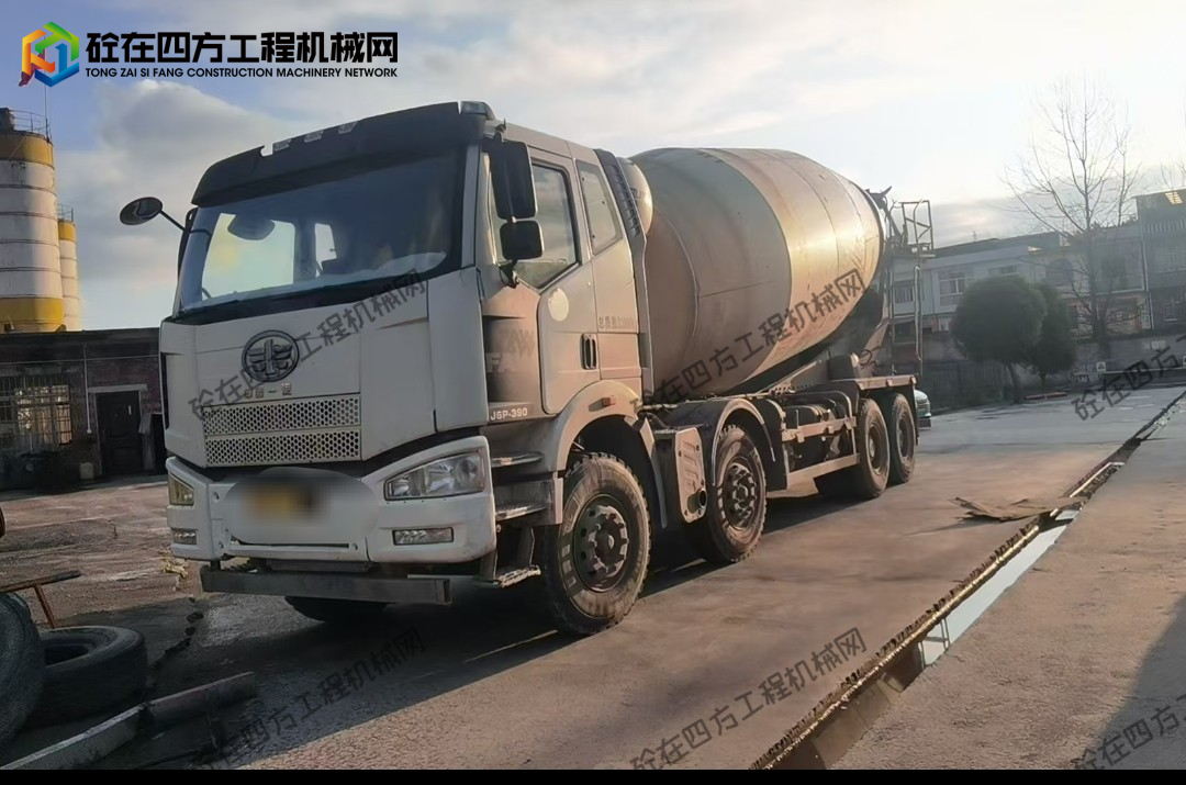 https://images.tongzsf.com/tong/truck_machine/20260401/169cd1dfe51555.jpg