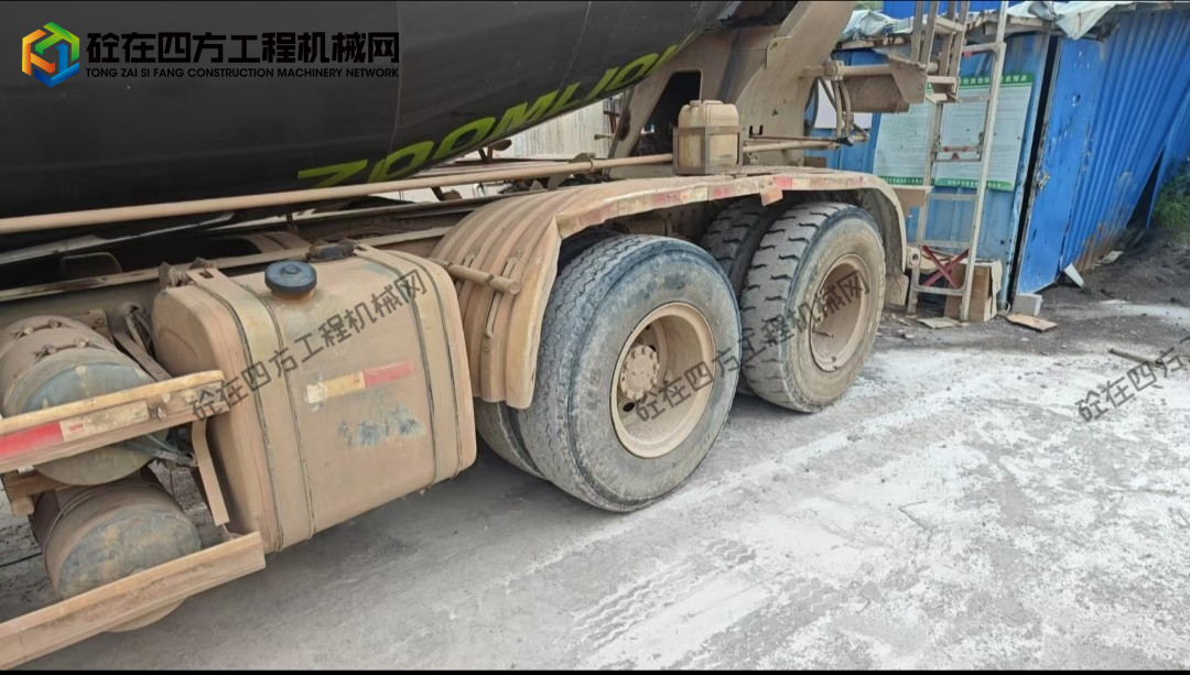 https://images.tongzsf.com/tong/truck_machine/20260420/169e57ad90dd57.jpg