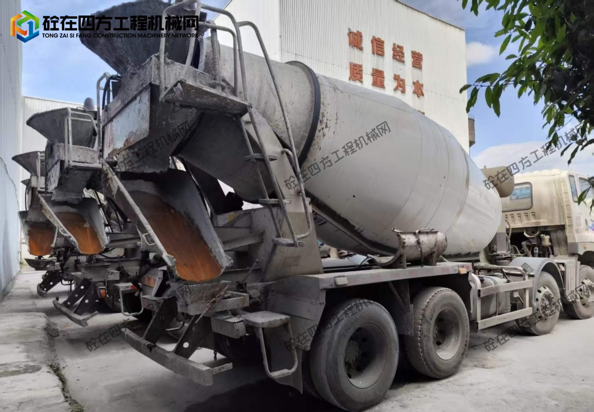 https://images.tongzsf.com/tong/truck_machine/20260422/169e81f30ea2c9.jpg