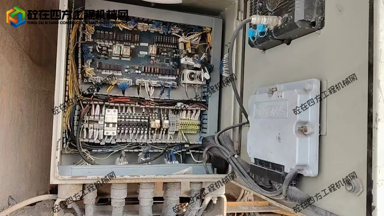https://images.tongzsf.com/tong/truck_machine/20260422/169e8365b96aff.jpg