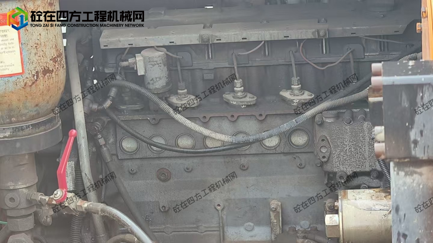 https://images.tongzsf.com/tong/truck_machine/20260424/169eb12829cb4c.jpg