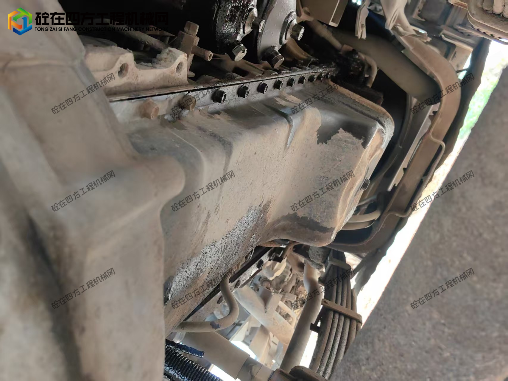 https://images.tongzsf.com/tong/truck_machine/20260424/169eb19c7b4db5.jpg