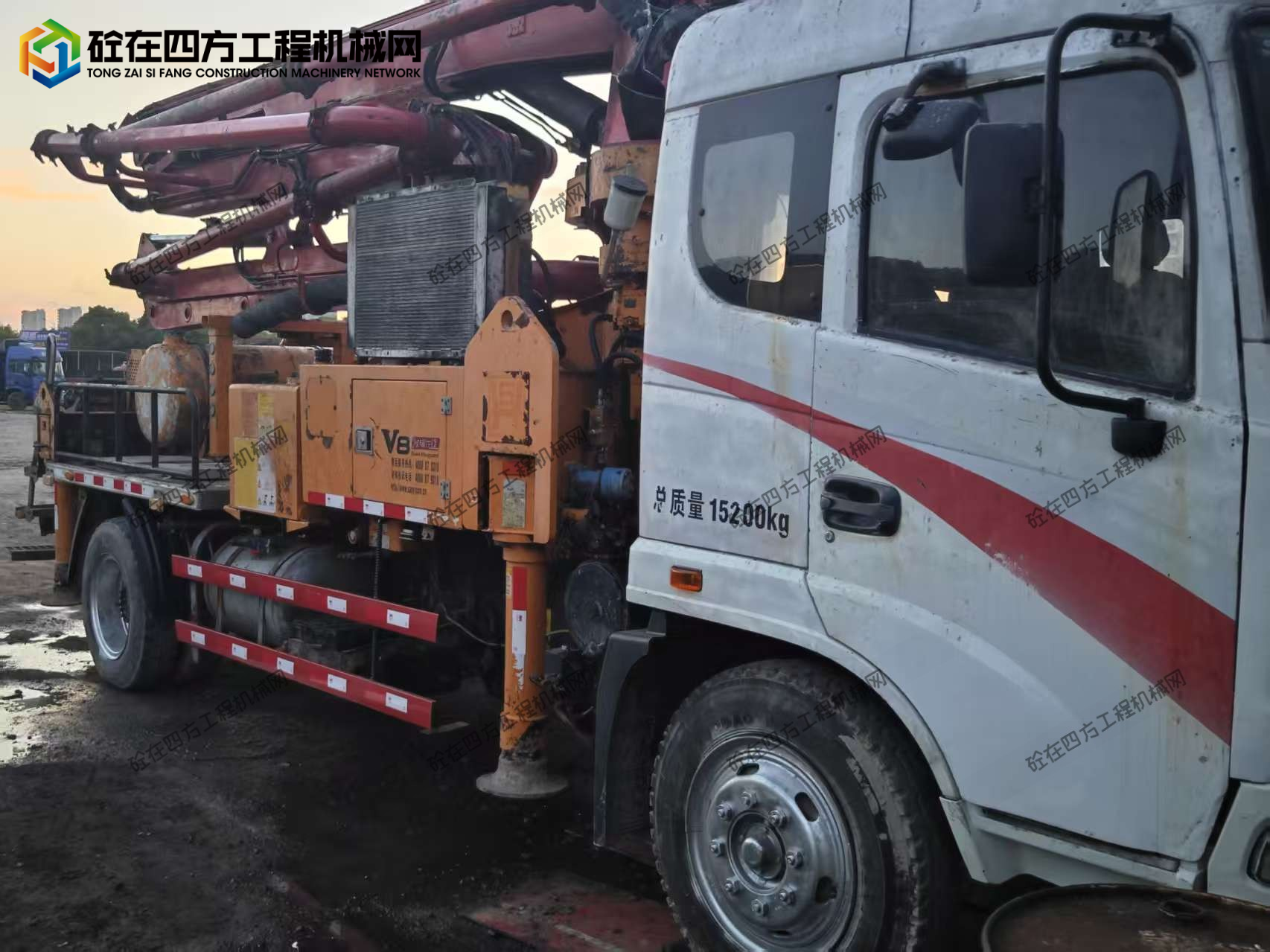 https://images.tongzsf.com/tong/truck_machine/20260507/169fbf184ecac7.jpg