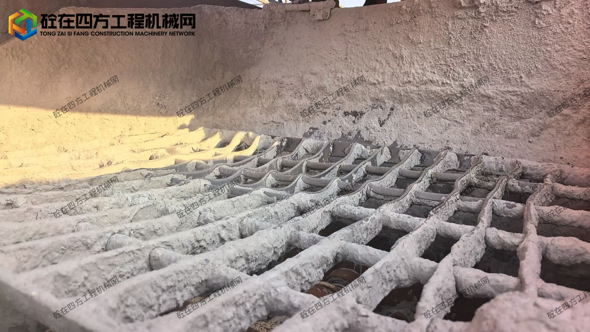 https://images.tongzsf.com/tong/truck_machine/20260513/16a03c7f751276.jpg