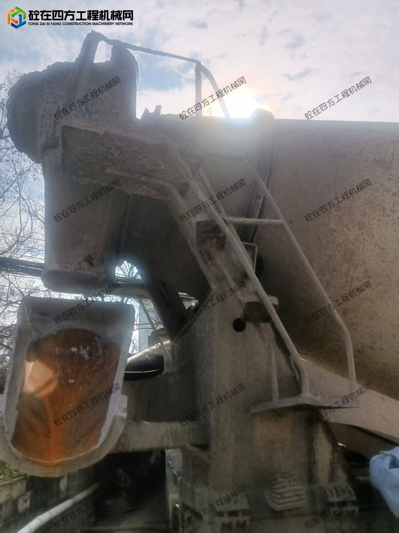 https://images.tongzsf.com/tong/truck_machine/20260513/16a04253310901.jpg