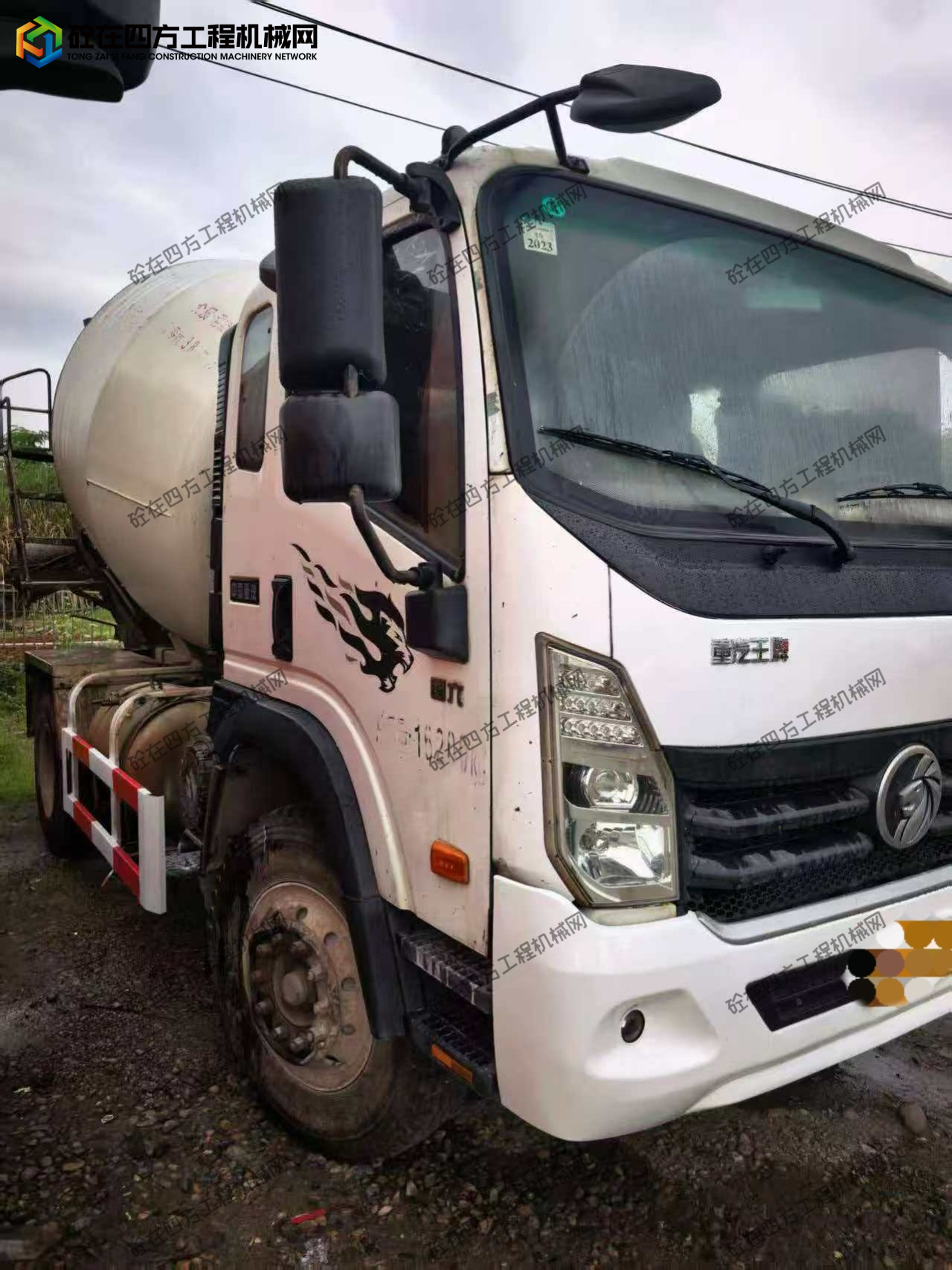 https://images.tongzsf.com/tong/truck_machine/20260513/16a04325ec3c3a.jpg