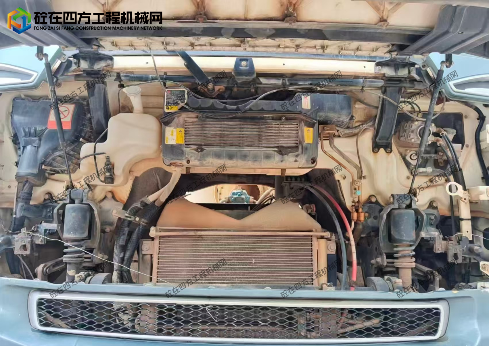 https://images.tongzsf.com/tong/truck_machine/20260518/16a0ab87abcc69.jpg