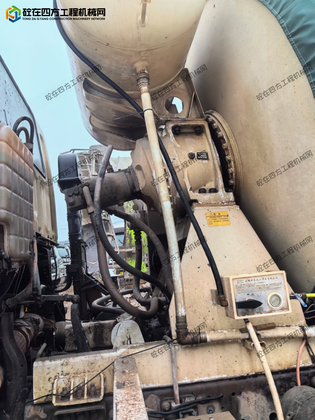 https://images.tongzsf.com/tong/truck_machine/20260518/16a0b00fe2c386.jpg