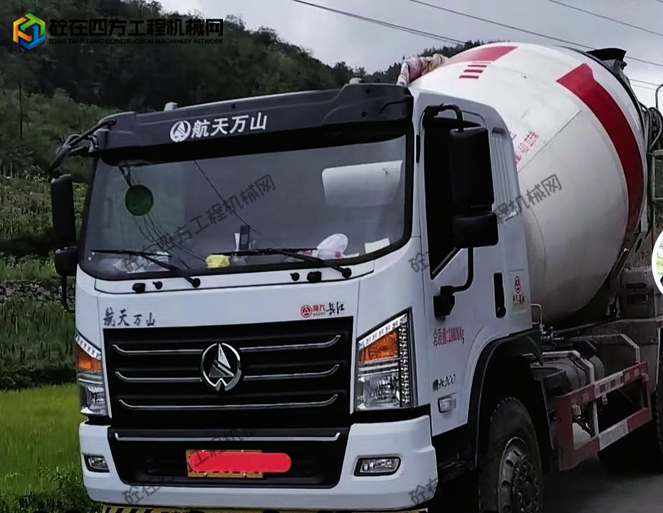 https://images.tongzsf.com/tong/truck_machine/20260519/16a0bdbba1af82.jpg