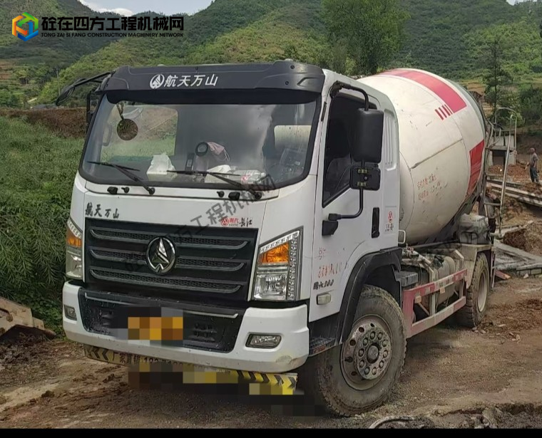 https://images.tongzsf.com/tong/truck_machine/20260519/16a0bdbbd8f807.jpg
