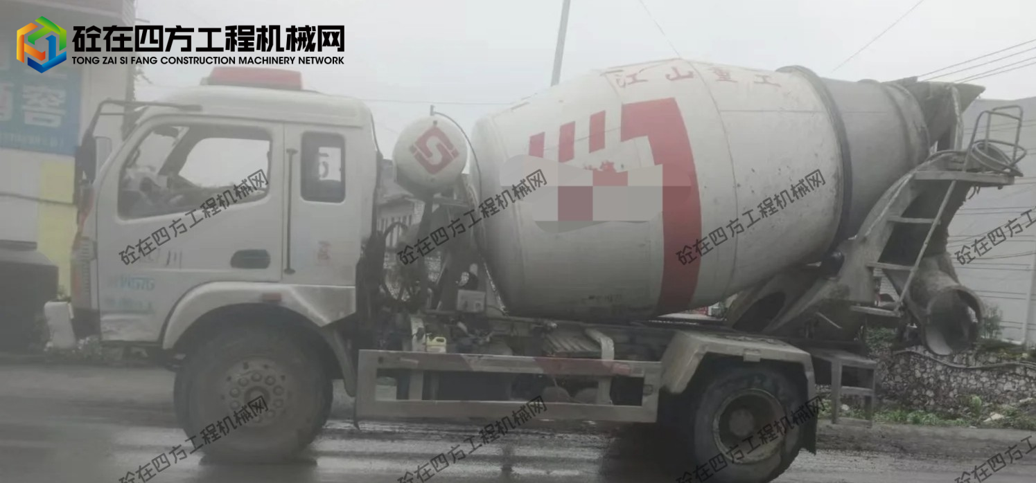 https://images.tongzsf.com/tong/truck_machine/20260519/16a0bdcbe88cb3.jpg