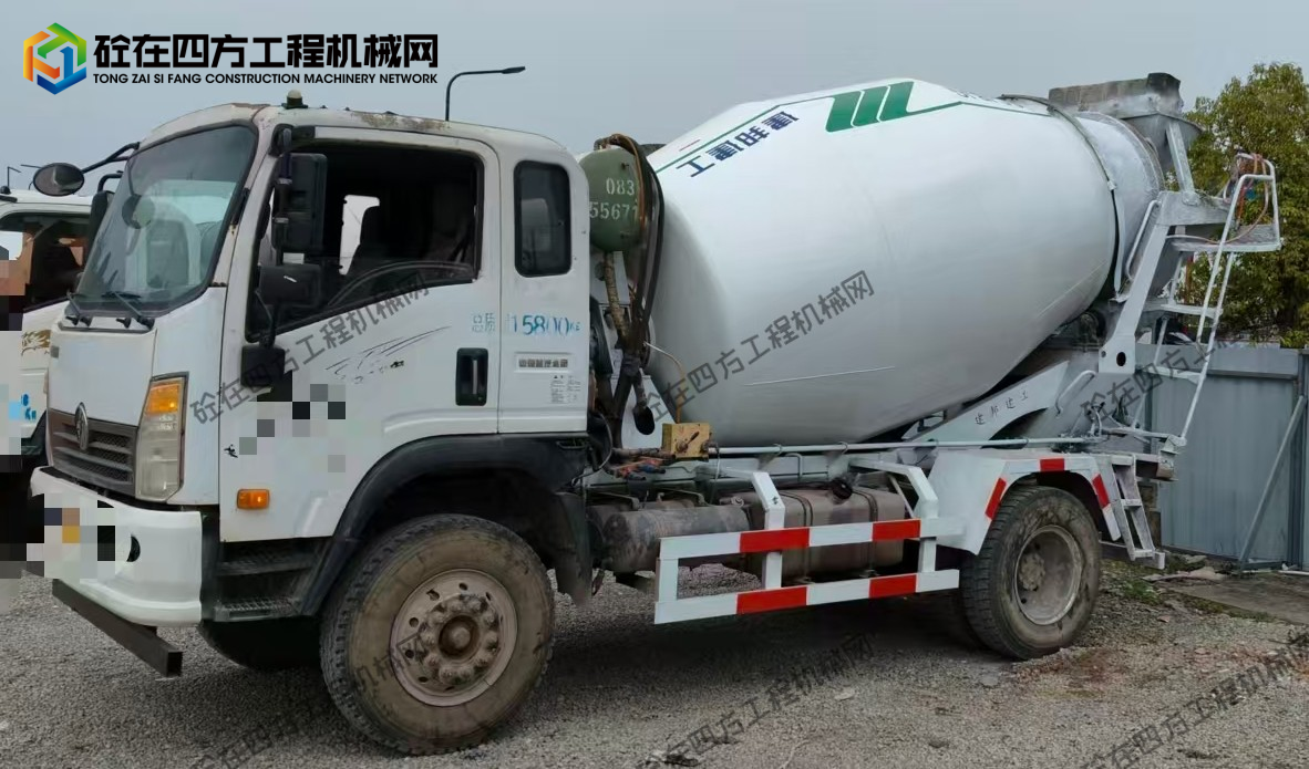 https://images.tongzsf.com/tong/truck_machine/20260520/16a0cfb65e2848.jpg
