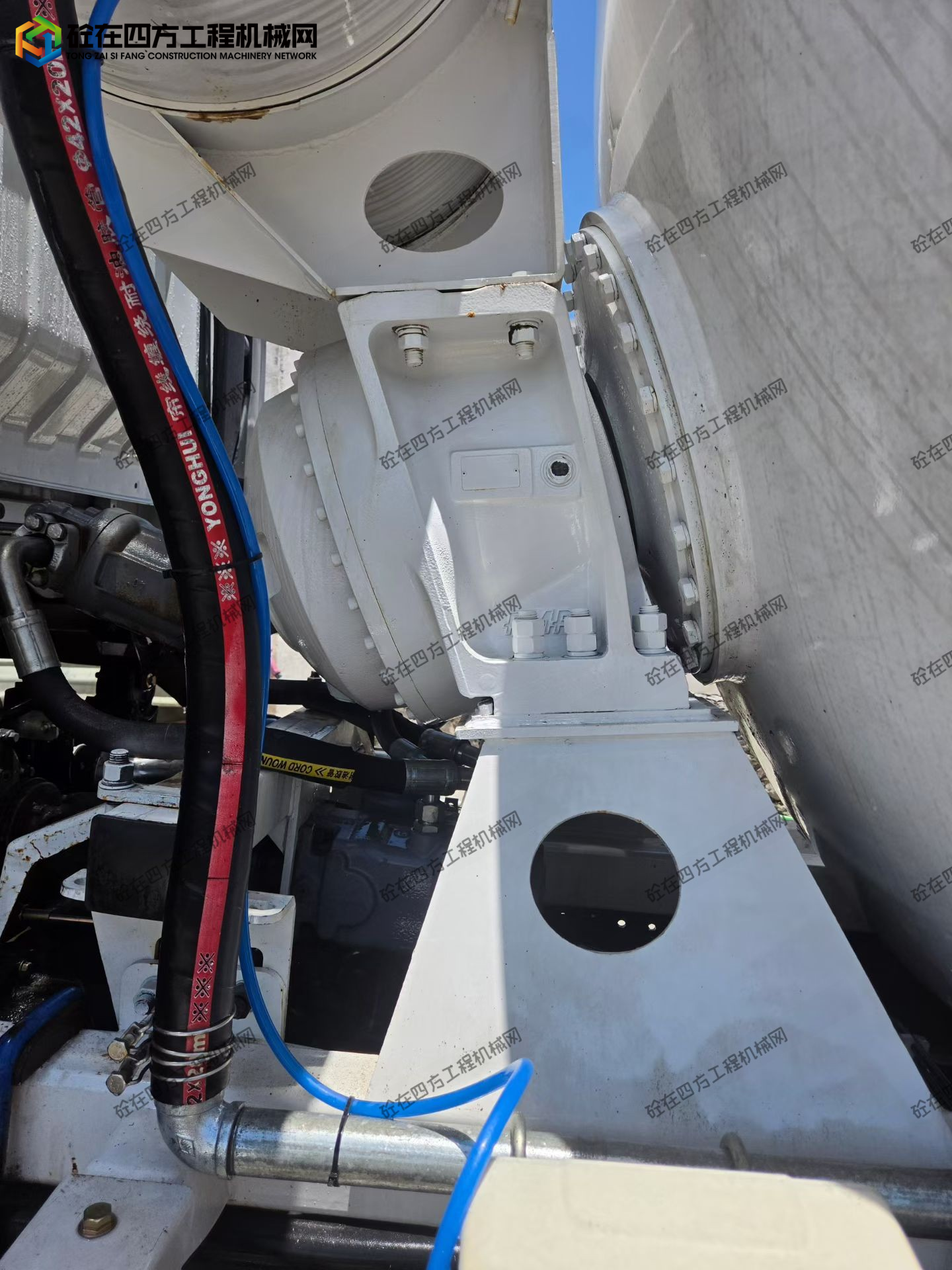 https://images.tongzsf.com/tong/truck_machine/20260520/16a0d6b8897832.jpg