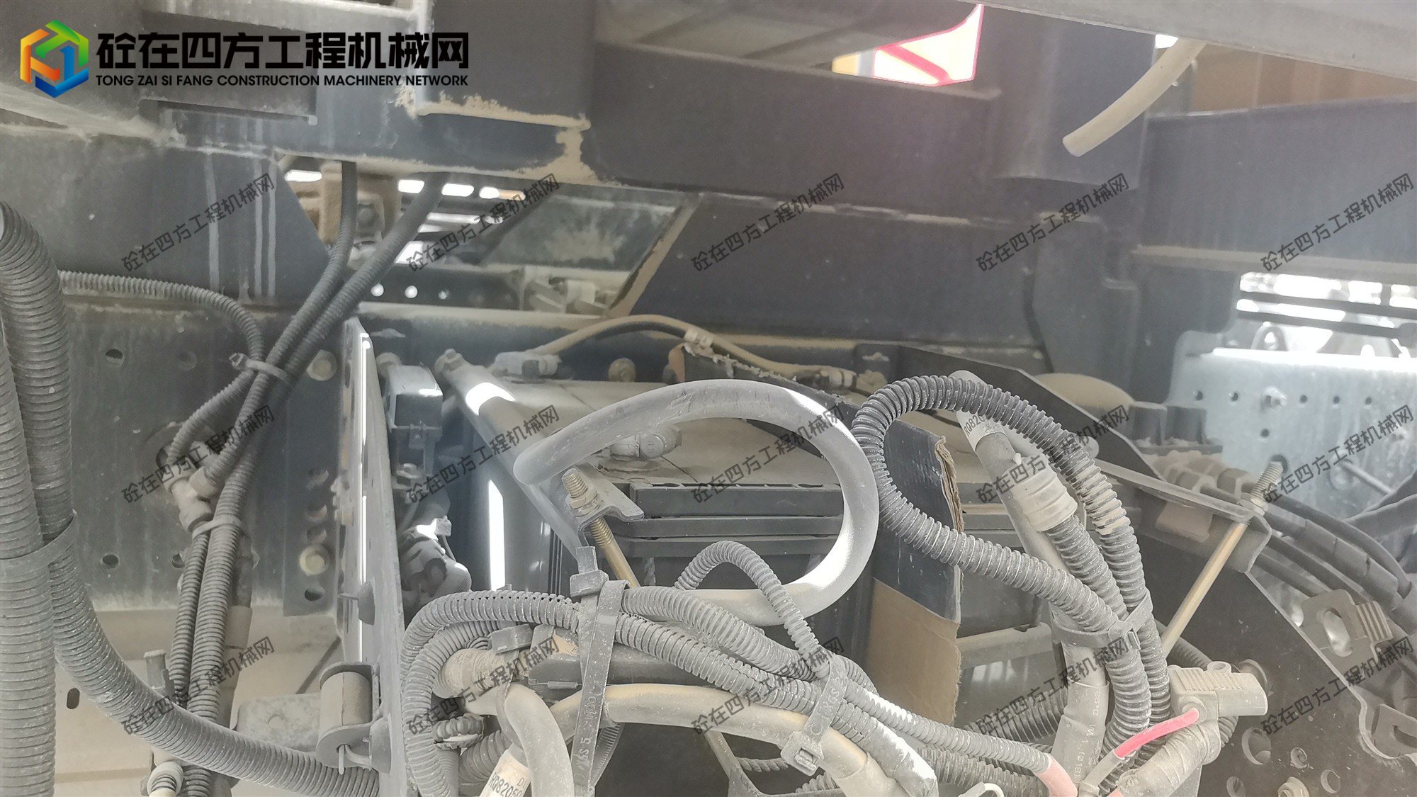 https://images.tongzsf.com/tong/truck_machine/20260601/16a1d574cd2dfe.jpg