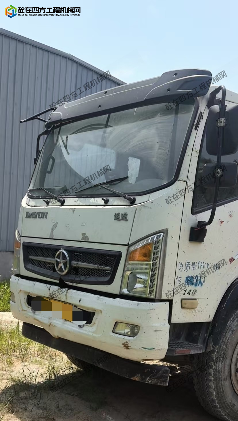 https://images.tongzsf.com/tong/truck_machine/20260605/16a228ac3a98a1.jpg