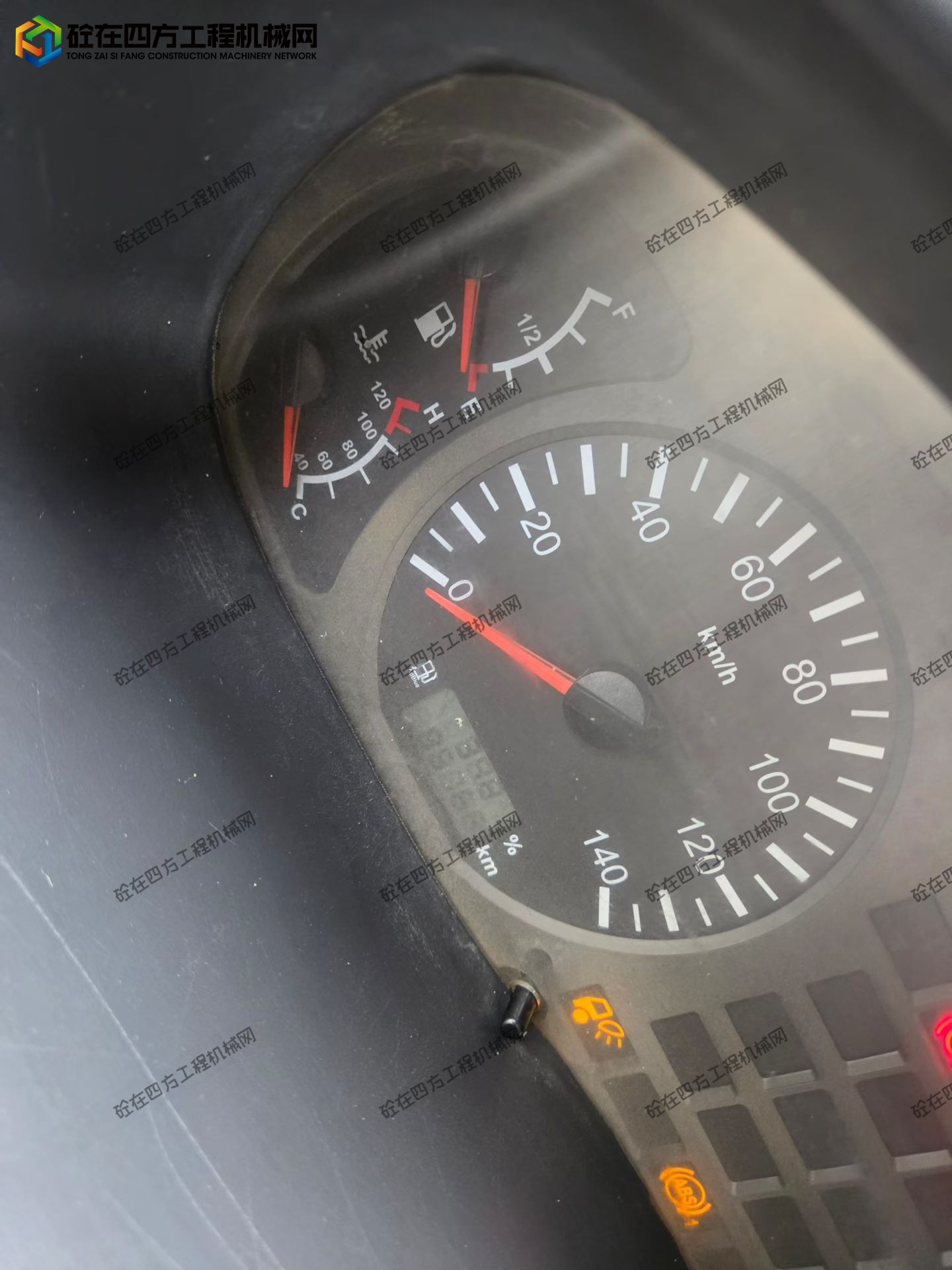 https://images.tongzsf.com/tong/truck_machine/20260609/16a27bd1a63afb.jpg
