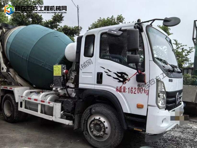 https://images.tongzsf.com/tong/truck_machine/20260610/16a28c4d5c20c7.jpg