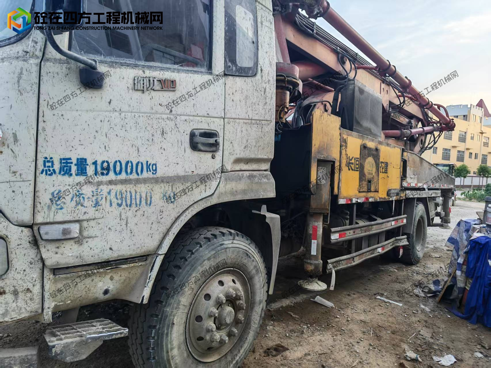 https://images.tongzsf.com/tong/truck_machine/20260611/16a2a60d1edffe.jpg