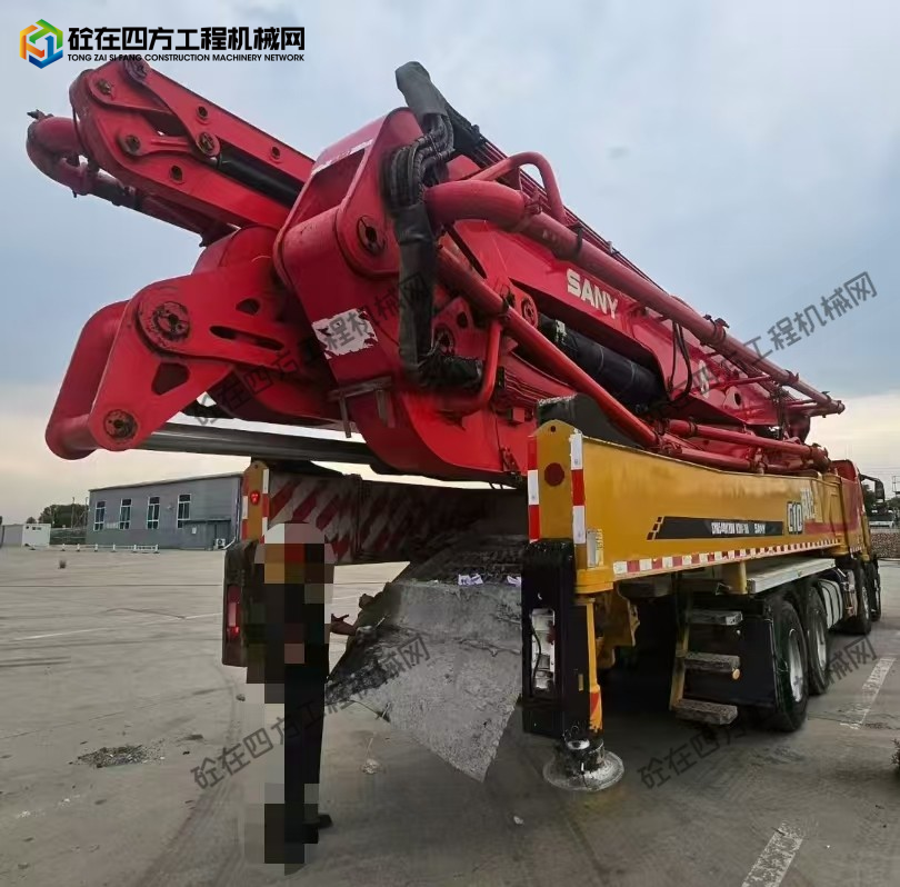 https://images.tongzsf.com/tong/truck_machine/20260707/16a4cc85959cc1.jpg