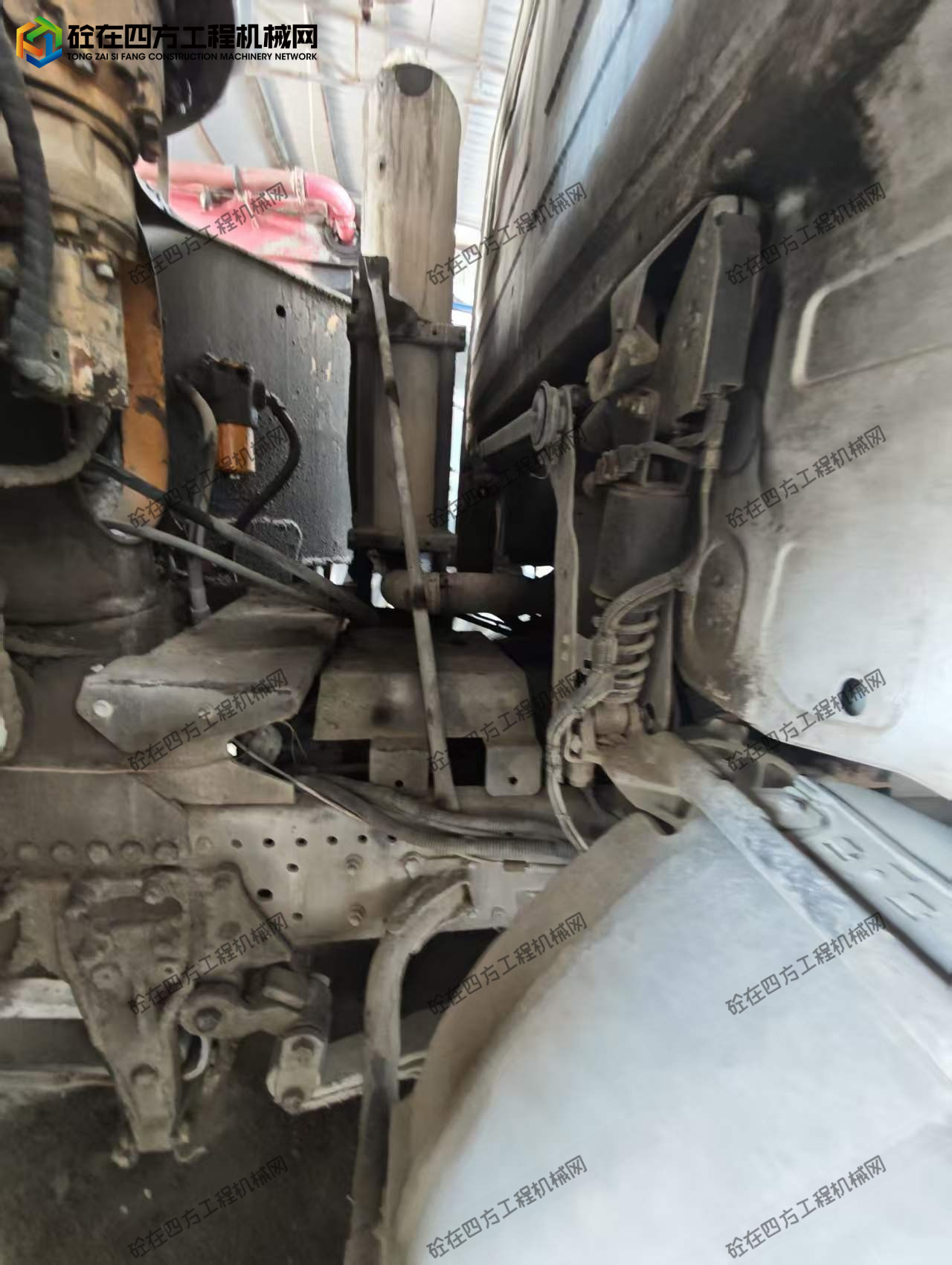 https://images.tongzsf.com/tong/truck_machine/20260715/16a56e35cca5d2.jpg