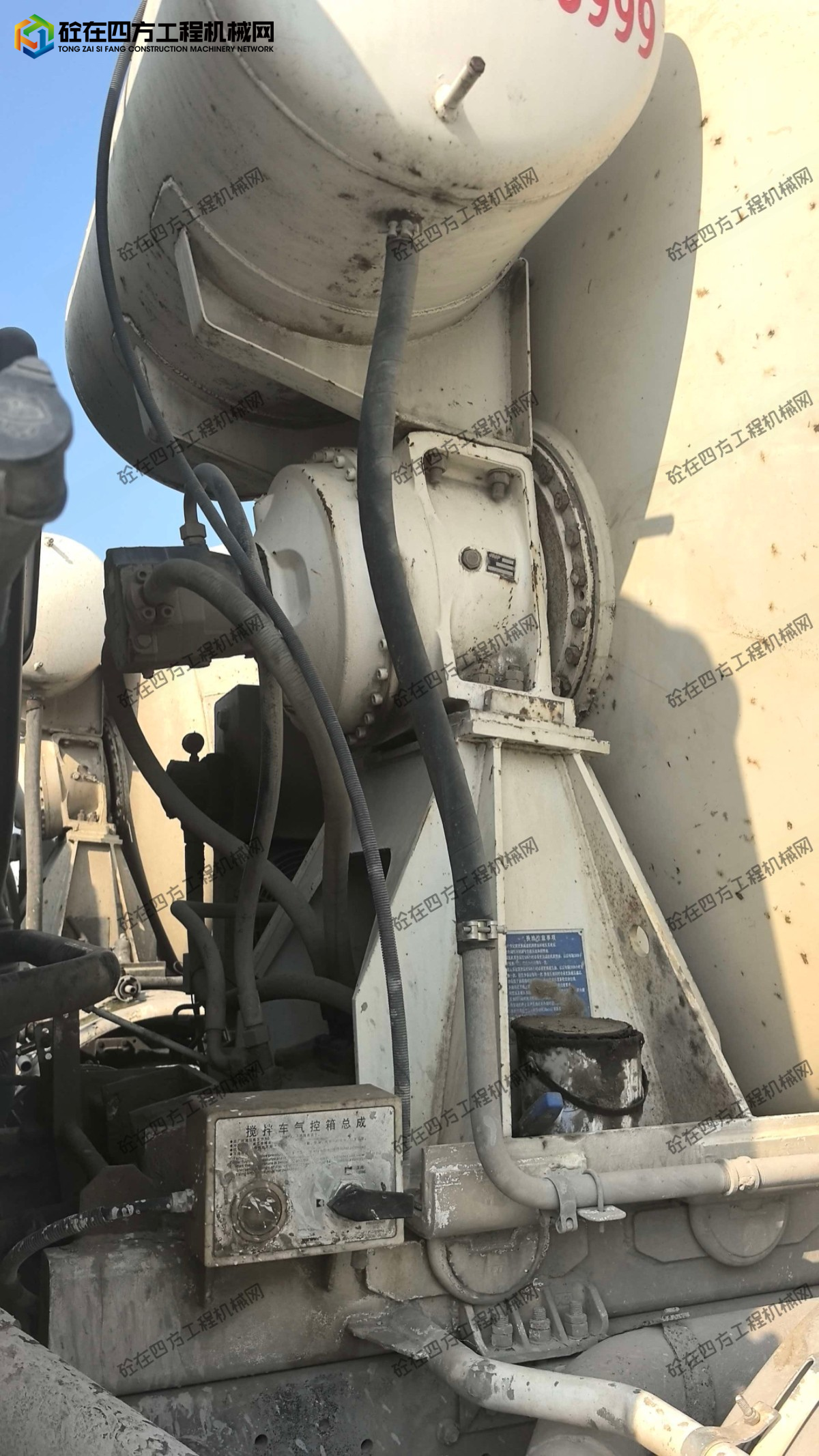 https://images.tongzsf.com/tong/truck_machine/20260718/16a5b5afcbf0a6.jpg