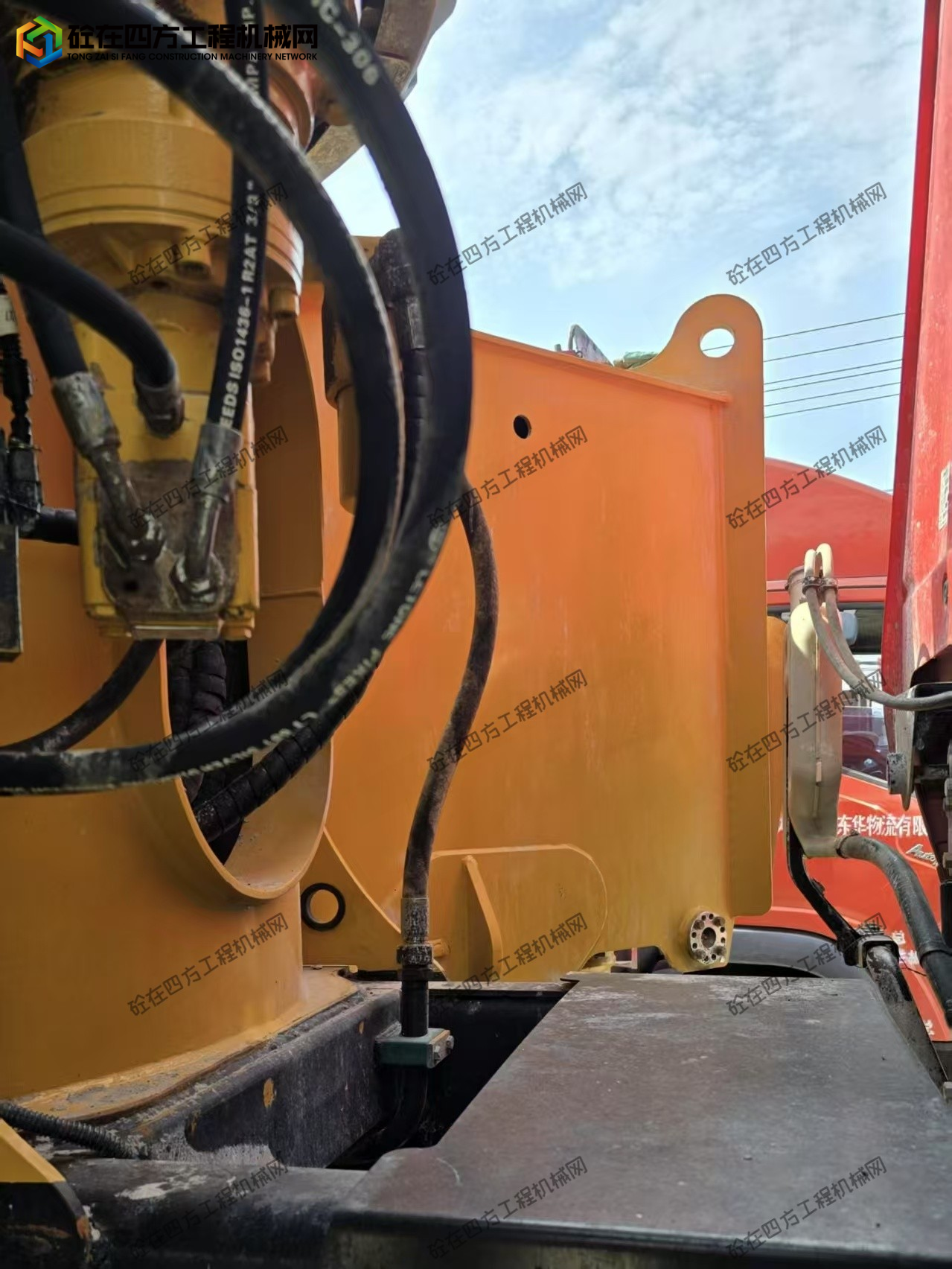 https://images.tongzsf.com/tong/truck_machine/20260722/16a606cd680384.jpg