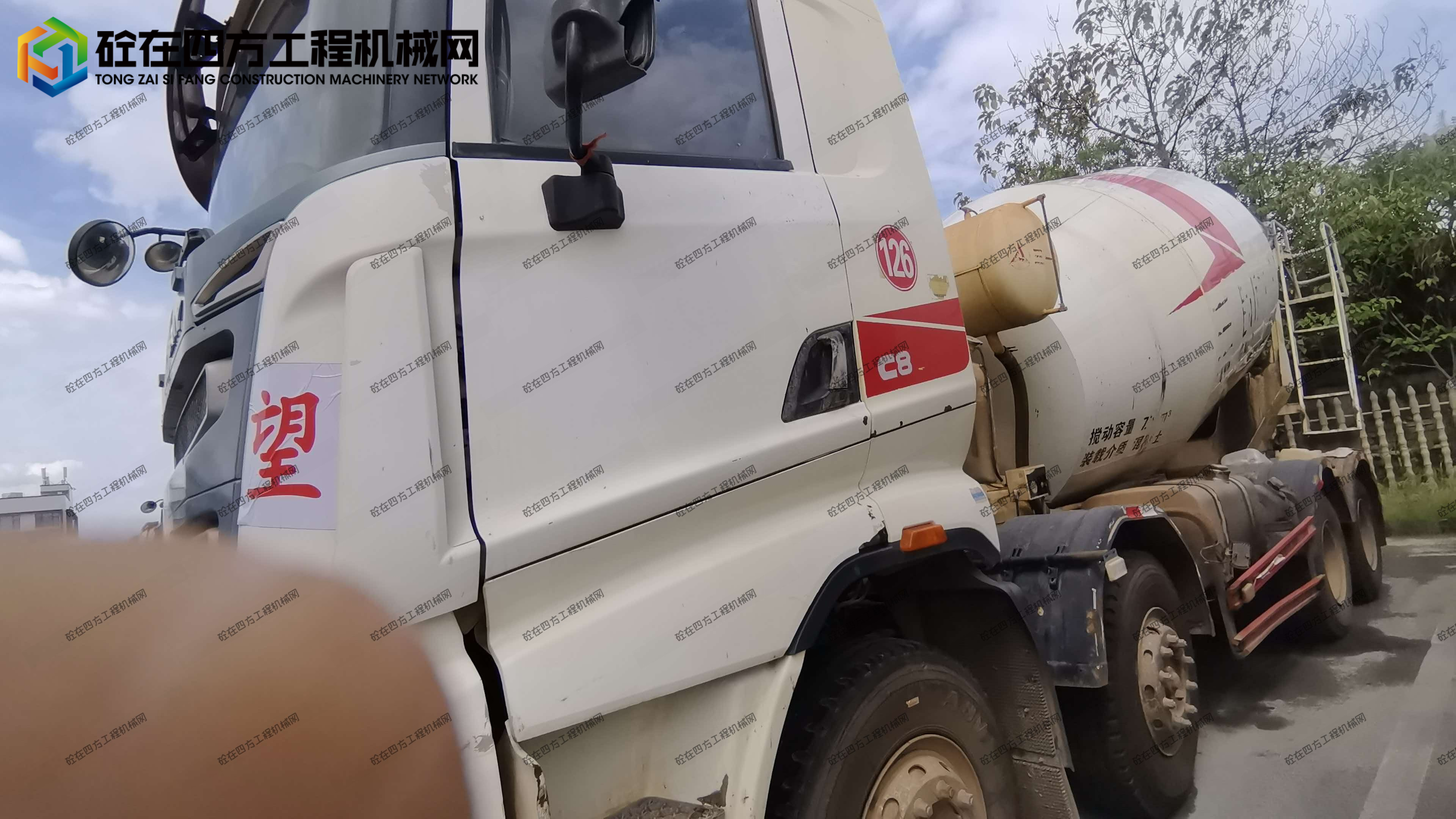 https://images.tongzsf.com/tong/truck_machine/20260722/16a6071fd3f404.jpg