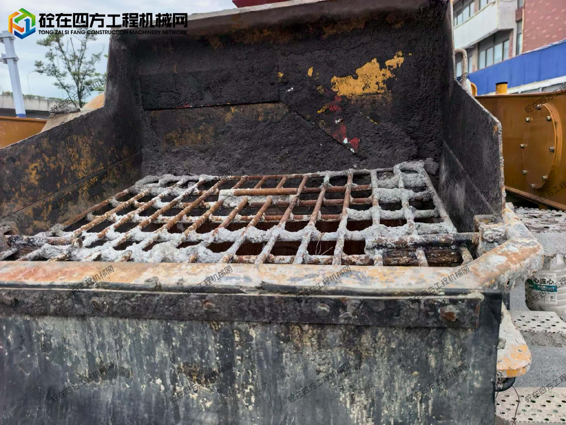 https://images.tongzsf.com/tong/truck_machine/20260730/16a6b1e68800c1.jpg