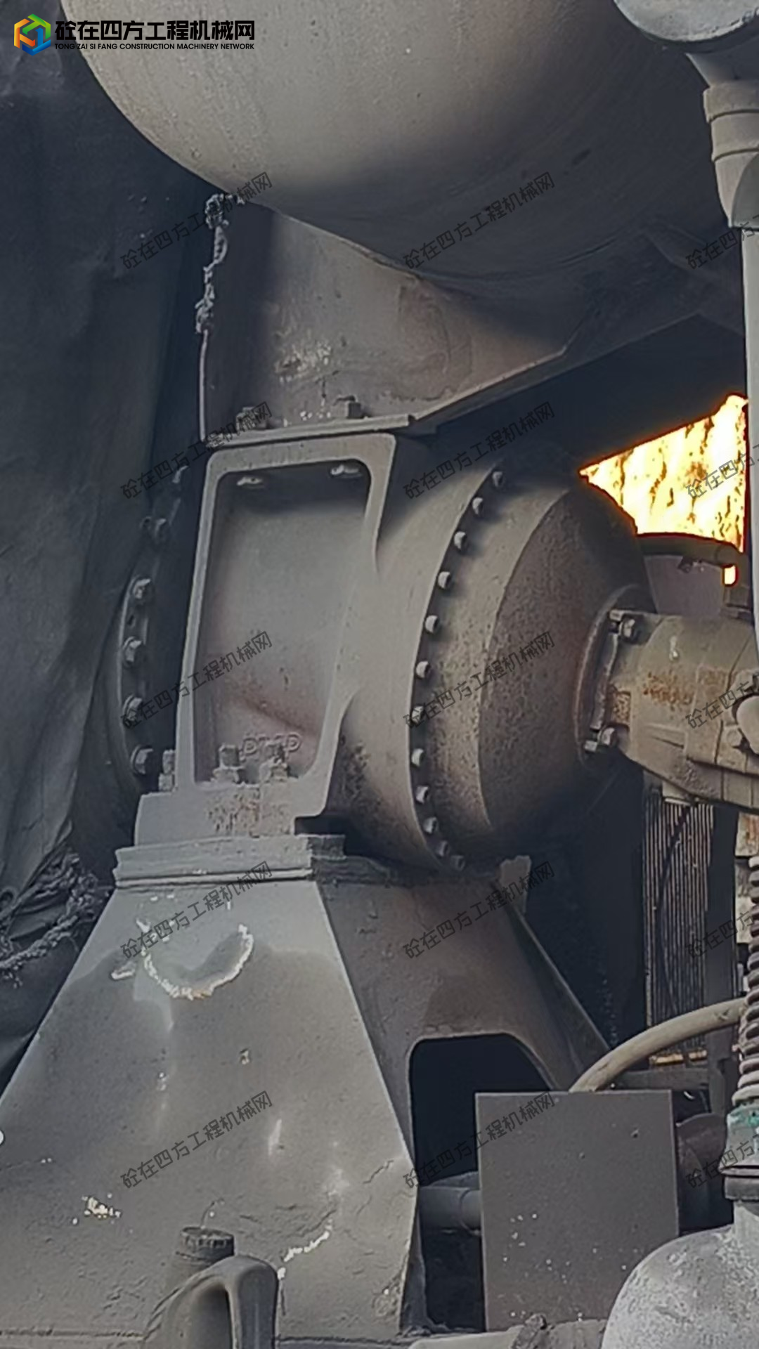 https://images.tongzsf.com/tong/truck_machine/20260804/16a714927a9f26.jpg