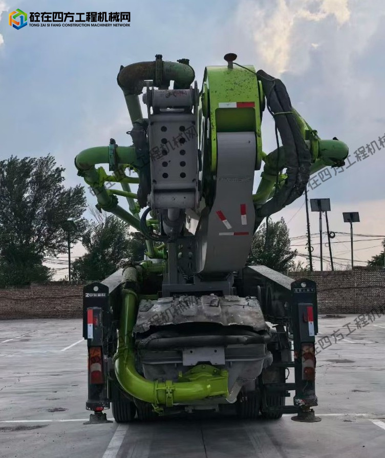 https://images.tongzsf.com/tong/truck_machine/20260806/16a73ddf71cdb4.jpg