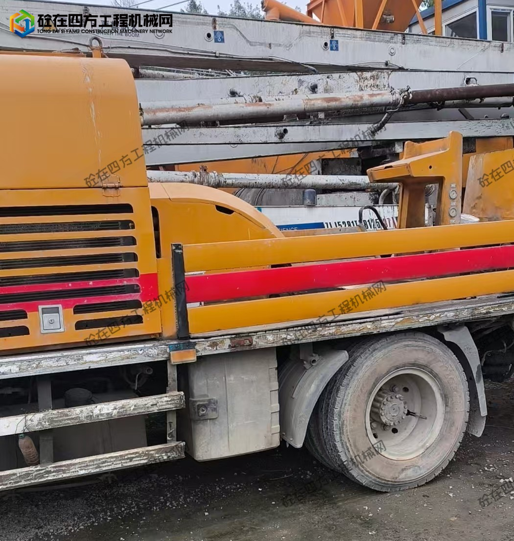 https://images.tongzsf.com/tong/truck_machine/20260810/16a798a6a2ae69.jpg