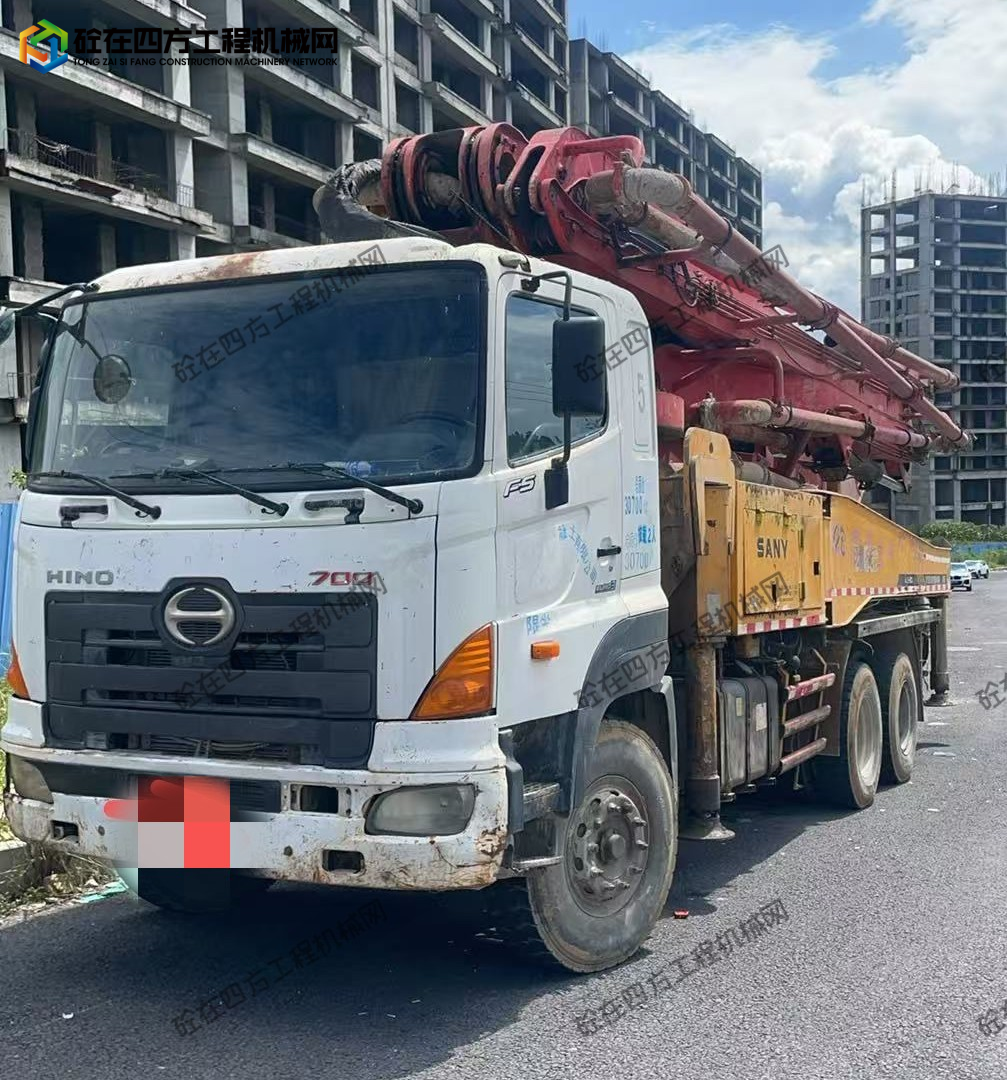 https://images.tongzsf.com/tong/truck_machine/20260811/16a7a8e3fef676.jpg