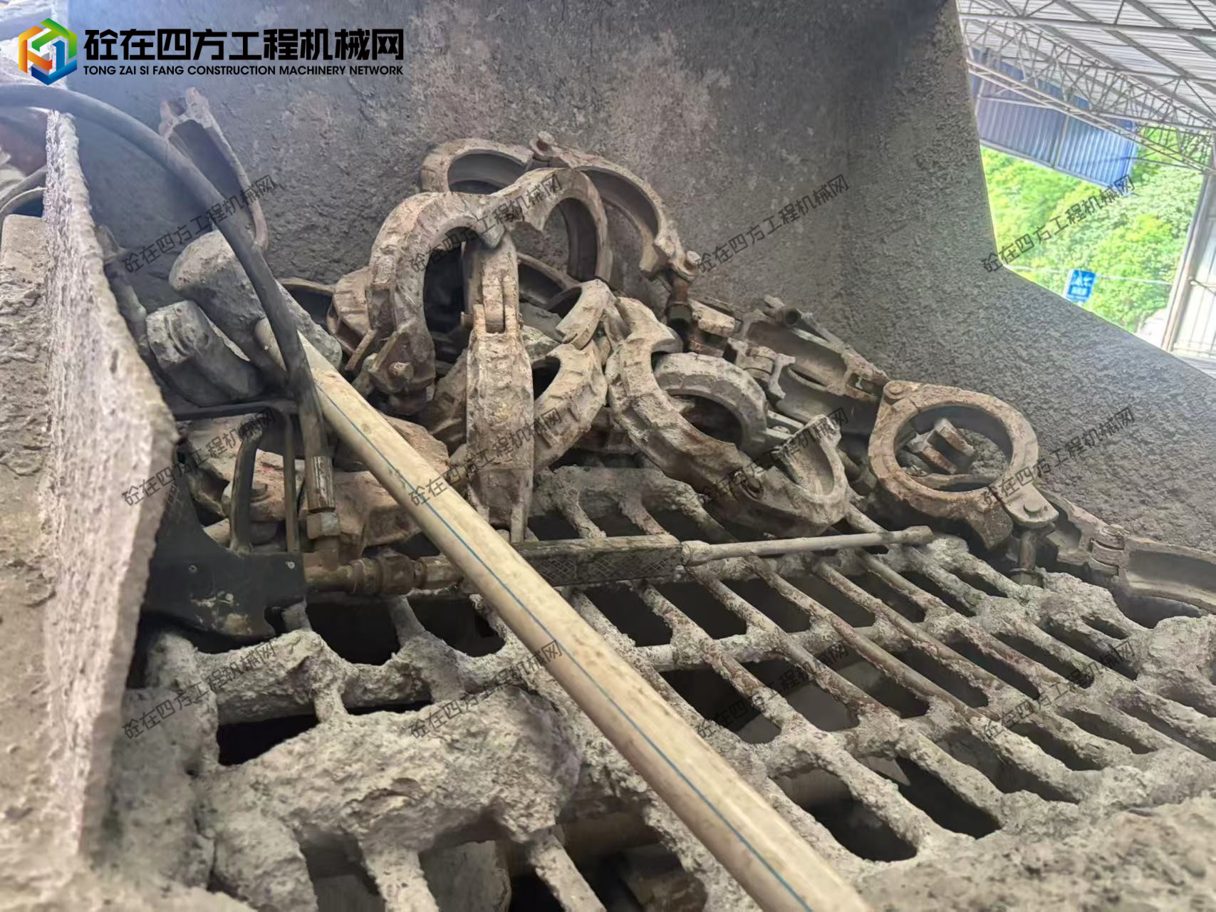 https://images.tongzsf.com/tong/truck_machine/20260811/16a7b1122861e5.jpg
