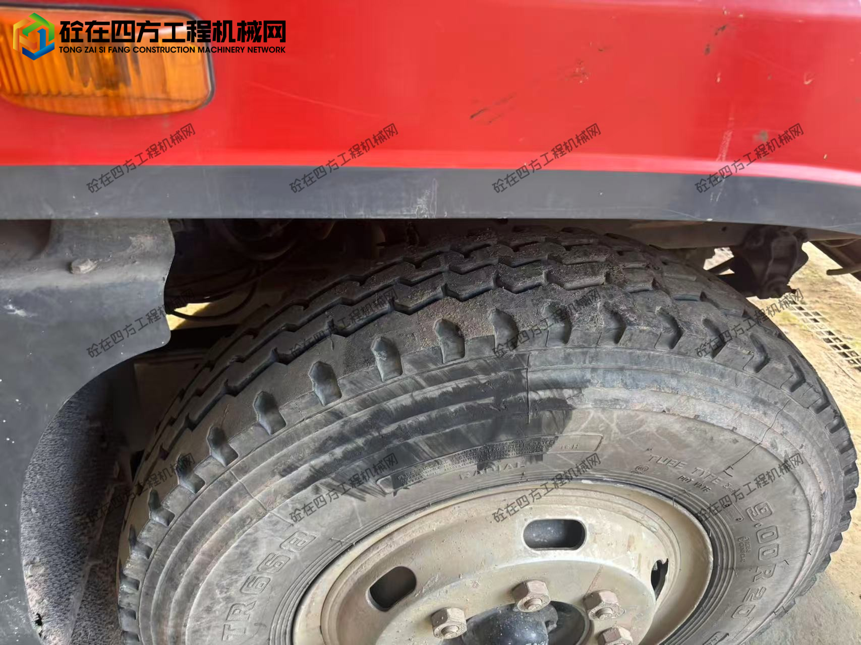 https://images.tongzsf.com/tong/truck_machine/20260811/16a7b112dc0c9d.jpg
