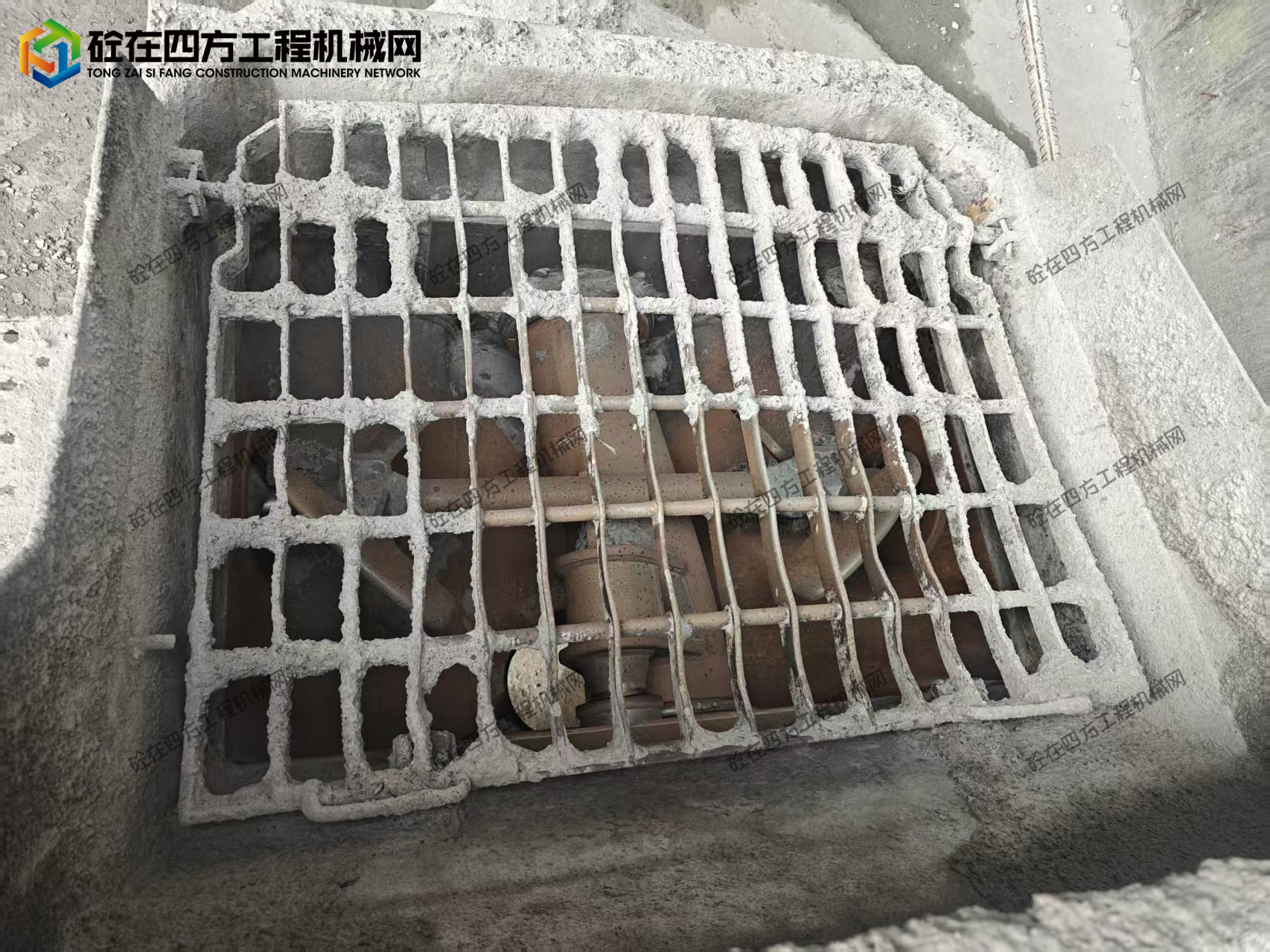 https://images.tongzsf.com/tong/truck_machine/20260812/16a7bda3b1b0aa.jpg