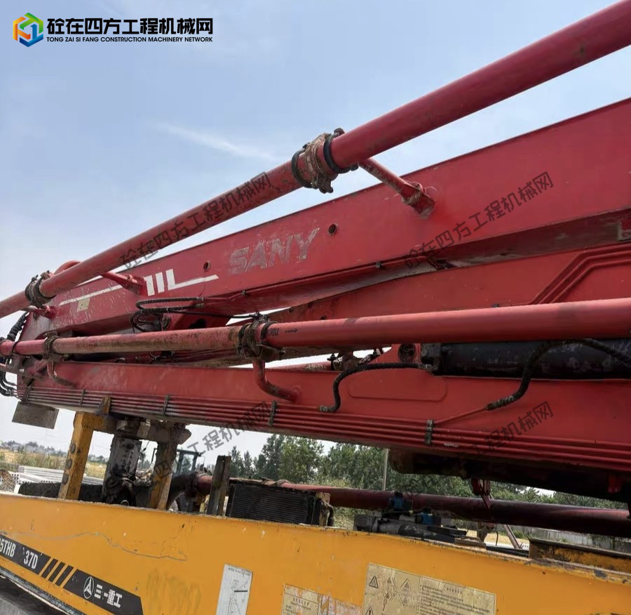 https://images.tongzsf.com/tong/truck_machine/20260812/16a7c0952984c6.jpg