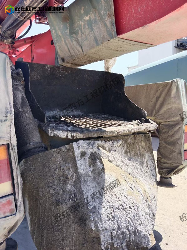 https://images.tongzsf.com/tong/truck_machine/20260813/16a7d30e3a1c6d.jpg