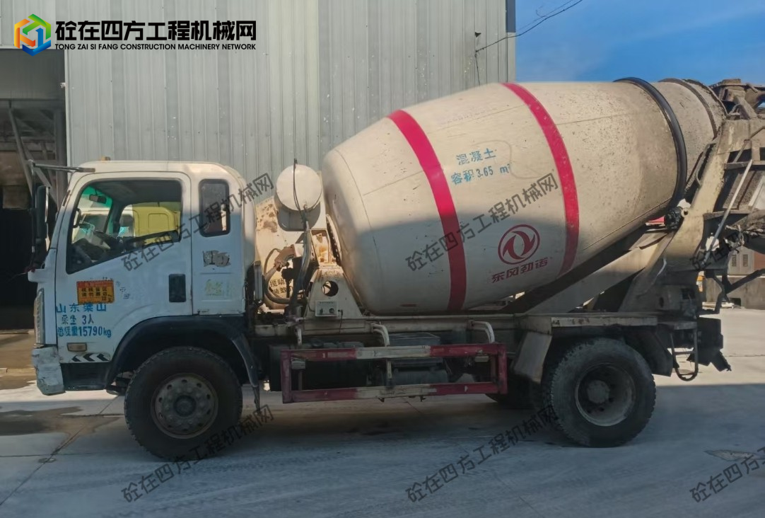https://images.tongzsf.com/tong/truck_machine/20260815/16a7fdf05b447b.jpg