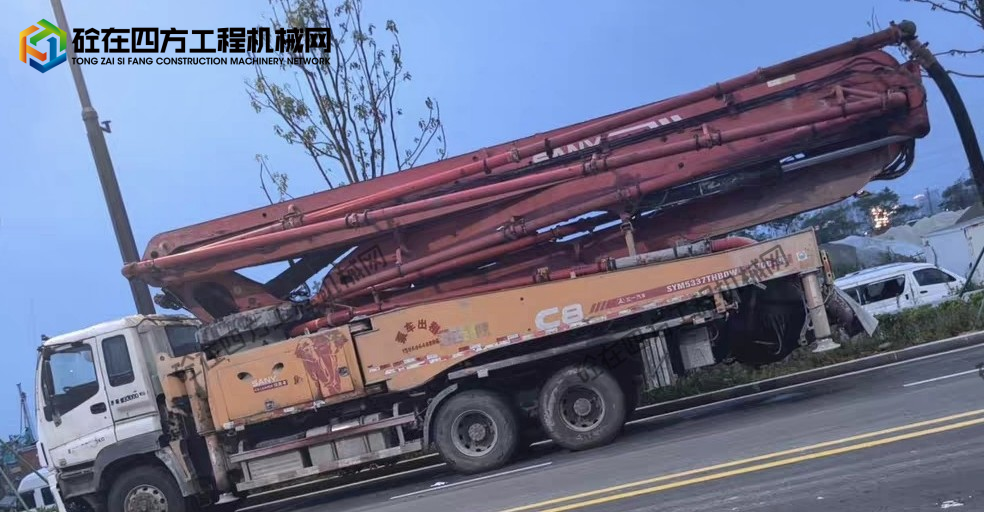 https://images.tongzsf.com/tong/truck_machine/20260815/16a7fdf7e3278f.jpg