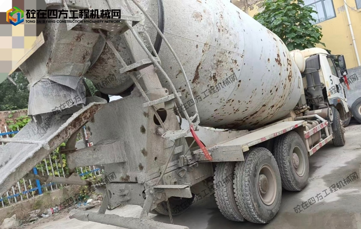 https://images.tongzsf.com/tong/truck_machine/20260817/16a82b67a21f03.jpg